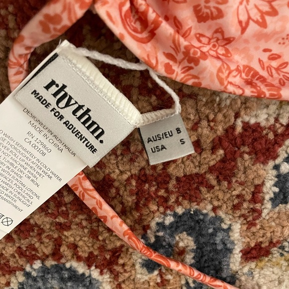 Rhythm uluwatu bikini top. Size 8 AU Size small US - Picture 3 of 3